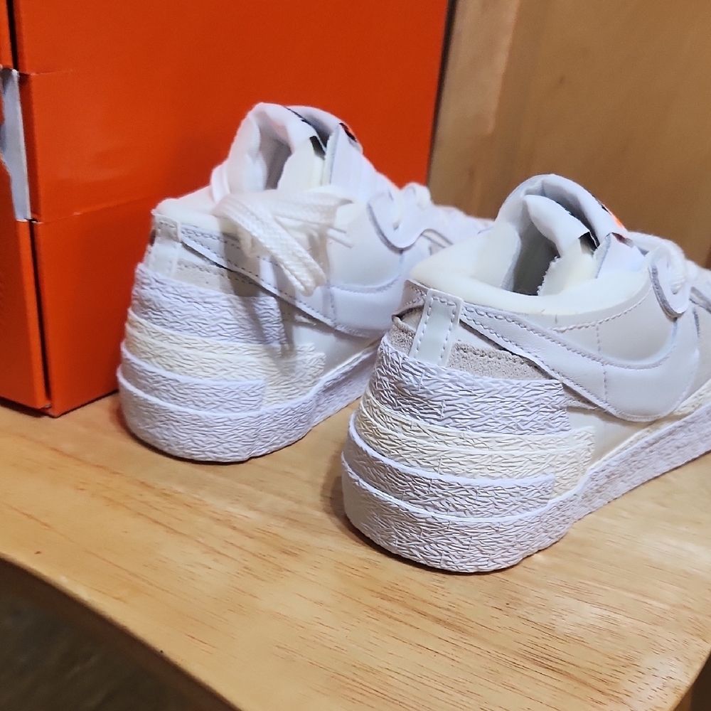 Nike Blazer Low Sacai White Sneakers - Picture 4 of 8